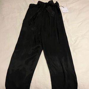 Bella Dahl black pants with bow belt XS